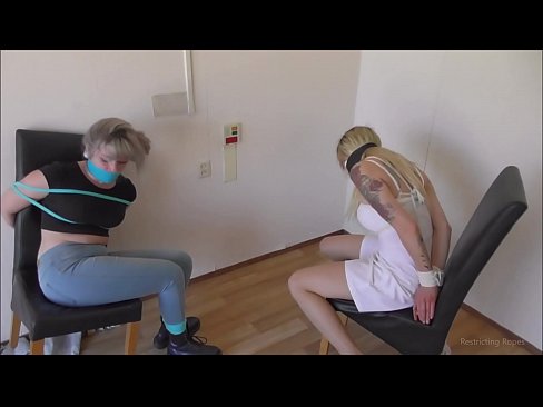 ❤️ Dépendante / attachée et bâillonnée / demoiselle en détresse ❤ Super porno at us ❌️
